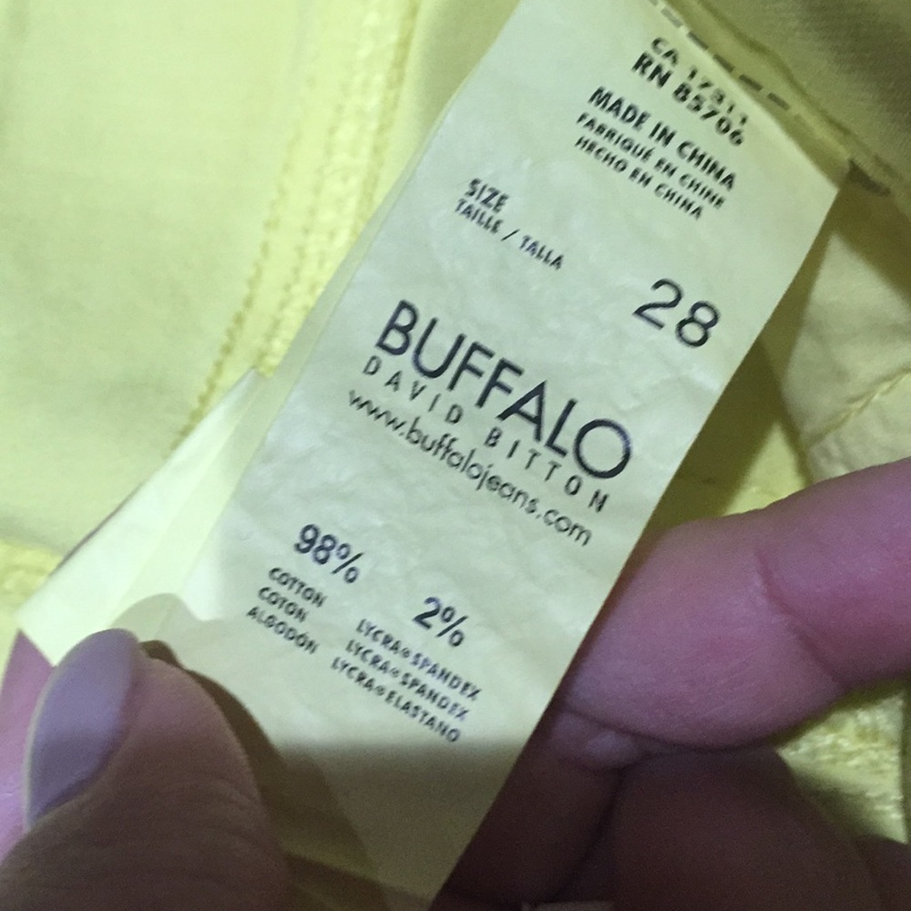 NWT yellow Buffalo cropped pants/jeans - Picture 4 of 7